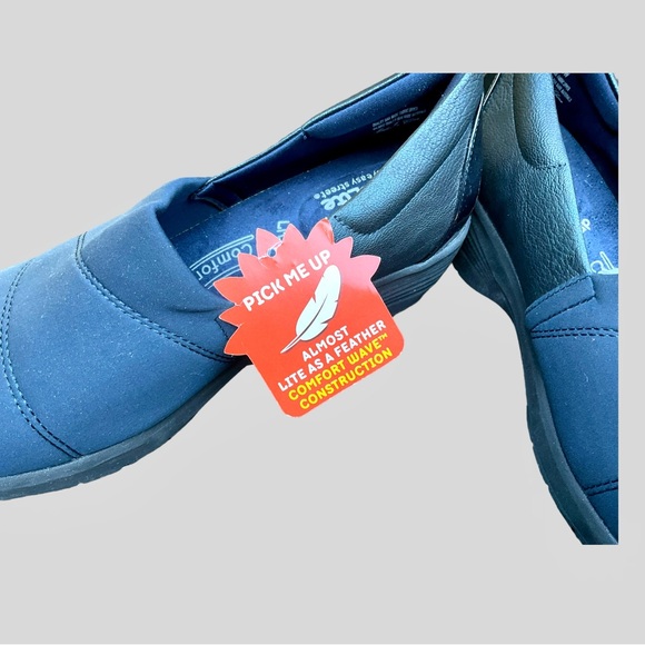 🌺NEW! SoLite Slip On Shoes (wide width) - Picture 3 of 10